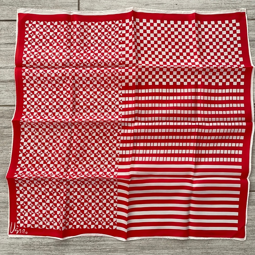 Gorgeous Vera Neumann silk scarf made in Japan